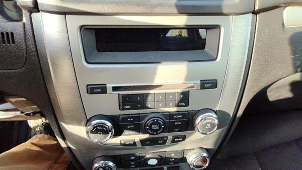 2010-2012 Ford Fusion Stock Radio Oem Factory Stereo Cd Player 9E5z18842a — photo 2
