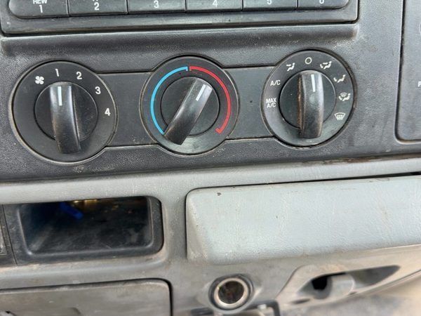 2005-2007 Ford F350 Temperature Control Module In Dash Heater Ac Head Unit Oem — photo 3