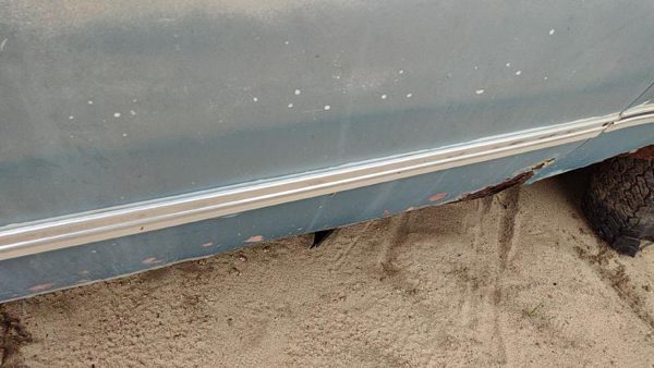 1973 GMC Jimmy Front Door Moulding RH Chevy C10 Blue — photo 9
