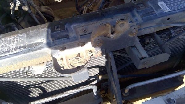 1991-1996 Chevy Caprice Hood Latch Assembly With Bracket Oem — photo 3