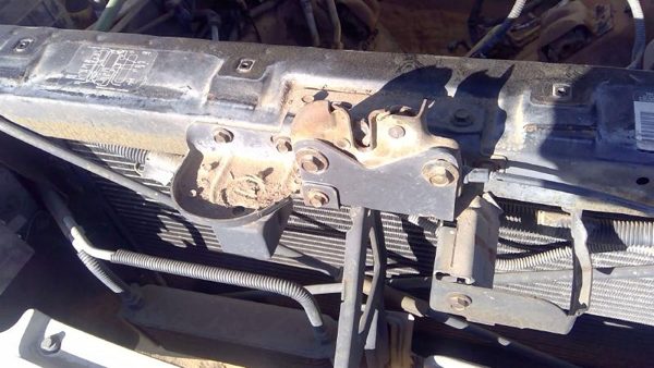1991-1996 Chevy Caprice Hood Latch Assembly With Bracket Oem — photo 9