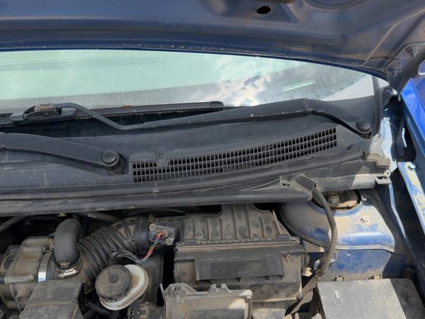 2007-2012 Nissan Sentra Driver Left Windshield Wiper Arm Oem Blade Lever — photo 1