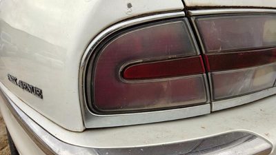 1998-04 Buick Park Ave Driver Left Tail Light Brake Lamp Oem Rear Crack 16525981