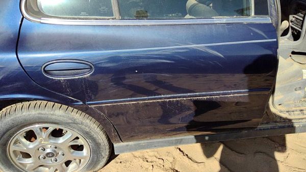 2000 Oldsmobile Intrigue Rear Door RH Blue 28U — photo 2