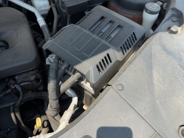 2010-2017 Chevy Equinox Complete Battery Box Mount Tray With Hold Down Oem — photo 1
