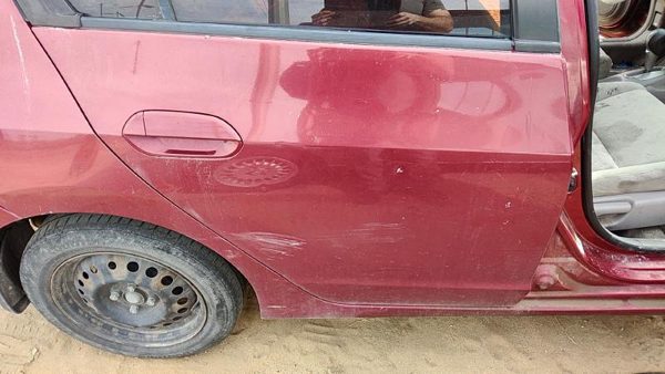2010 Honda Insight Rear Door RH Tango Red Re — photo 1