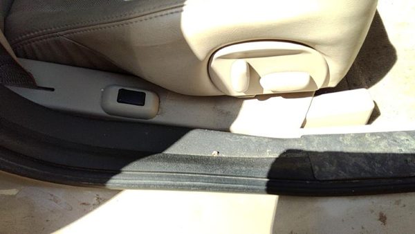 05 Cts Passenger Right Side Power Seat Switch With Trim Panel Oem Neutral 702 — photo 2