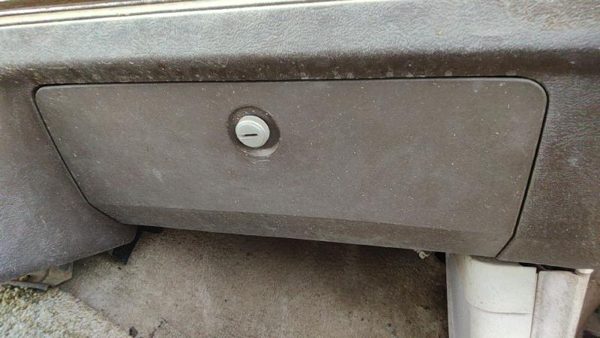 78-83 Chevy Malibu Glove Box Assembly Complete Door With Latch Oem Tan 4 Door — photo 1