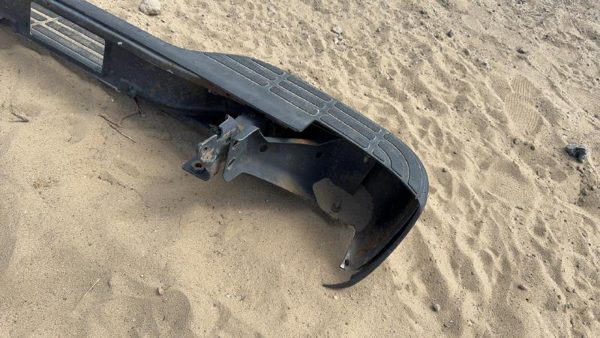 99-05 Chevy Silverado Stepside Rear Back Bumper With Brackets Oem Factory Chrome — photo 6