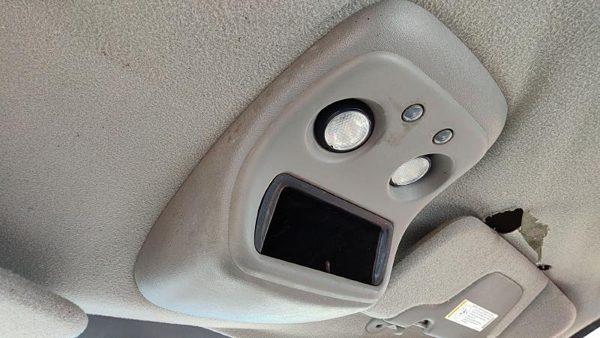 99 Silverado 1500 Center Overhead Console Oem Dome Light Map Lamp Cubby Gray 92D — photo 1
