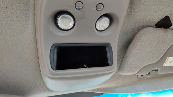 99 Silverado 1500 Center Overhead Console Oem Dome Light Map Lamp Cubby Gray 92D — photo 4