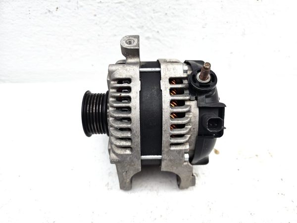2008-2010 Chrysler Town & Country Alternator 3.8L 04801304Aa — photo 1