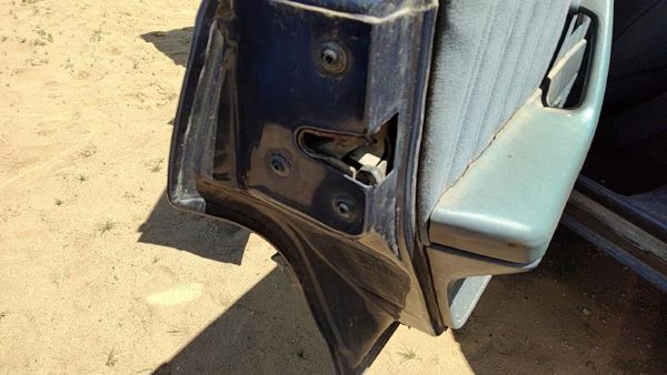 82-96 Olds Cutlass Ciera Driver Left Rear Door Latch With Rods/Cables Oem Back — photo 3