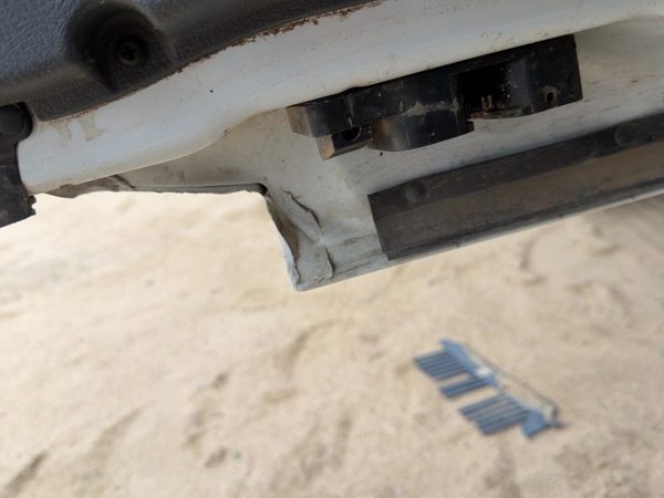 2005-2008 Dodge Dakota Passenger Right Rear Door Latch With Rods/Cables Oem Back — photo 2