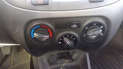 10-11 Rio Temperature Control Module In Dash Heater Without Ac Head Trim Bezel