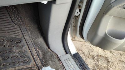 2004-2007 Ford Freestar Passenger Right Lower Kick Trim Panel Oem Gray