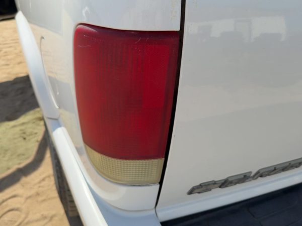 1995-2005 Chevy S10 Blazer Driver Left Tail Light Brake Lamp Assembly OEM Rear — photo 4