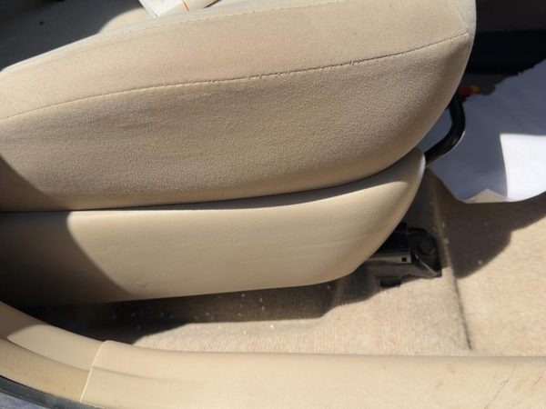 2004-2009 Toyota Prius Seat Track Rail Assembly OEM 1.5L Hybrid Automatic — photo 1