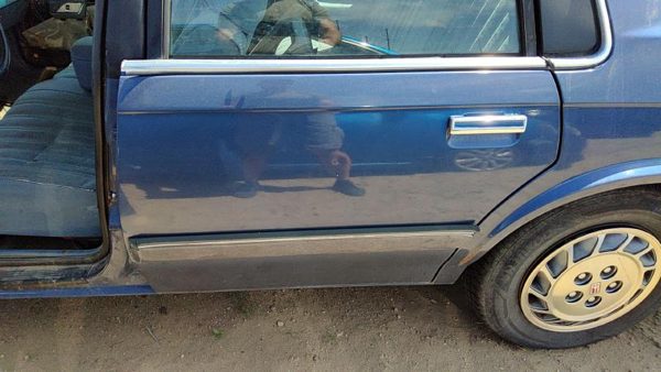 1994 Oldsmobile Cutlass Ciera Rear Door LH Blue — photo 2