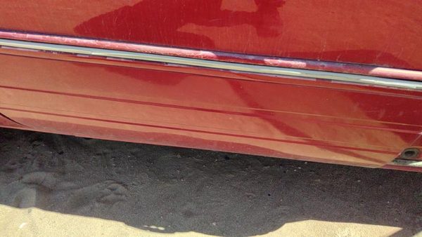 06 Town Country Passenger Right Rear Moulding From Door Back Trim Strip Red Prh — photo 3