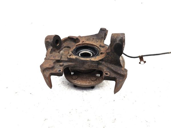 97-99 Silverado 1500 Passenger Right Front Spindle Steering Knuckle Hub 4X4 — photo 5