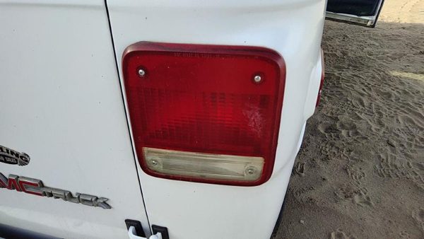 1985-1996 Gmc Van 3500 Passenger Right Tail Light Brake Lamp Oem Rear 05977496 — photo 1