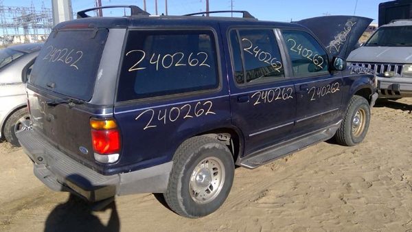 1995 Ford Explorer — vehicle photo 9