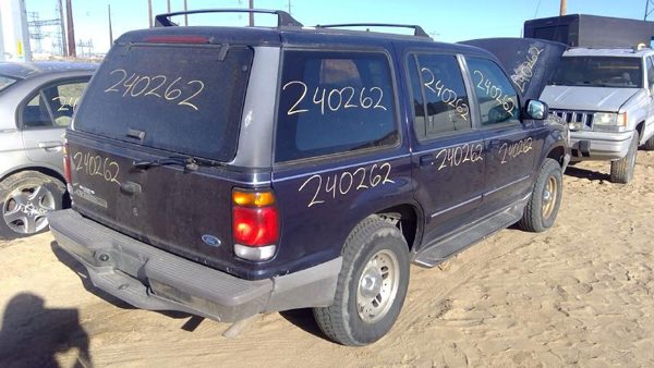1995 Ford Explorer — vehicle photo 8