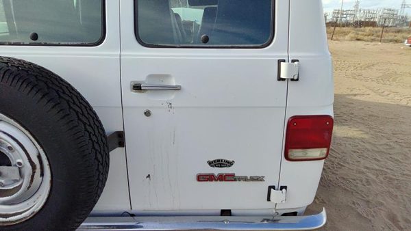1995 GMC Van Back Door RH White — photo 2