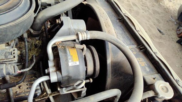 1988-1990 Chevy S10 Pickup Complete Cooling Fan Blade Assembly With Clutch 4.3L — photo 4