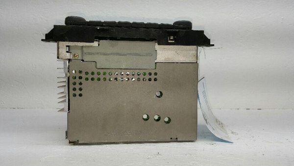 2004-2007 Dodge Durango Audio Equipment Radio Receiver — photo 6