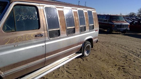 1983 Ford Van — vehicle photo 9