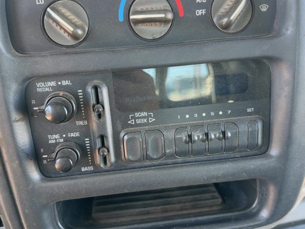 1996-2000 Chevy Express 2500 Stock Radio Oem Factory Stereo Cd Player — photo 3