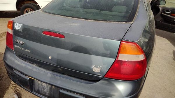 2002 Chrysler 300M Trunk/decklid/hatch/tailgate Blue Pbq — photo 3