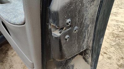 1996-2001 Saturn Sl1 Passenger Right Front Door Latch With Rods/Cables Oem