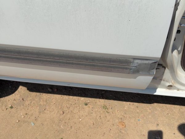 1986-1989 Honda Accord Lx Passenger Right Rear Moulding From Door Oem Back — photo 5