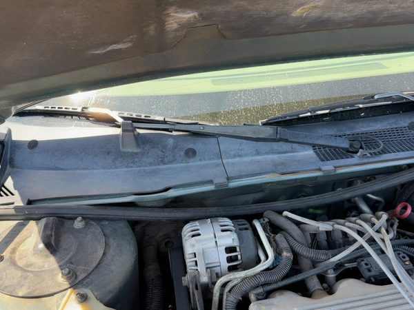 1999 Chevy Lumina Passenger Right Windshield Wiper Arm OEM Blade Lever 10424404 — photo 1