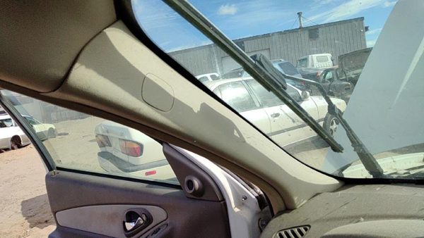 05 New Style Malibu Driver Left A Pillar Trim Windshield Post Panel Neutral 52E — photo 3