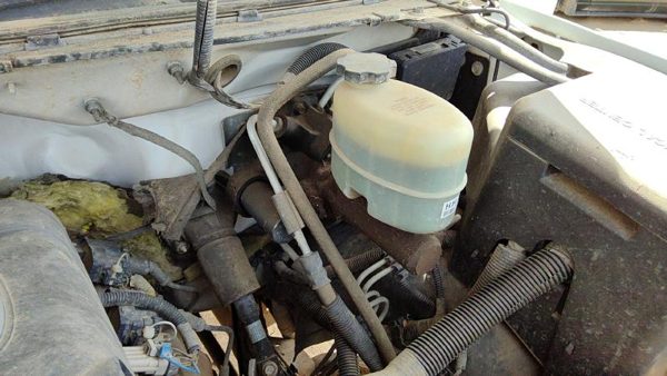 1999-02 Silverado 2500 Hd Power Brake Booster With Master Cylinder Pair Set Oem — photo 4