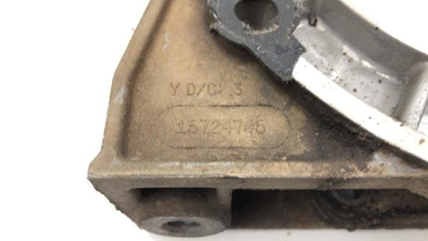 99-07 Sierra 1500 Transfer Case Adapter With Bolts 4L80 Transmission Oem 6.0 Mt1 — photo 5