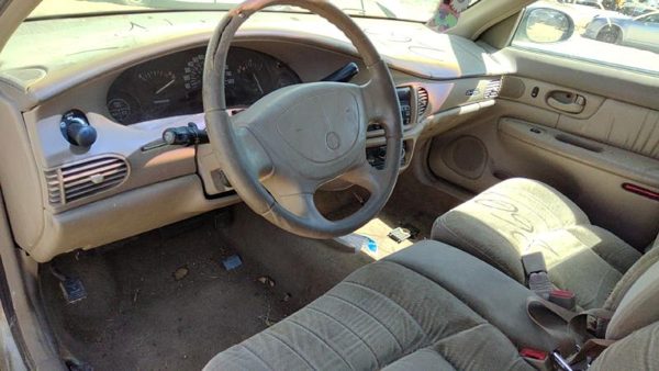 1999 Buick Century Trunk/decklid/hatch/tailgate Gold 49U — photo 5