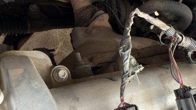 2007 Saturn Ion Exhaust Manifold Assembly Oem 2.2L 12606689