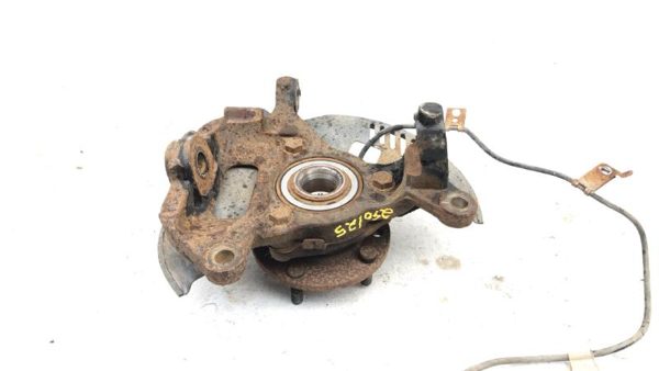 97-05 Blazer Passenger Right Front Spindle Steering Knuckle With Wheel Hub 4X4 — photo 5