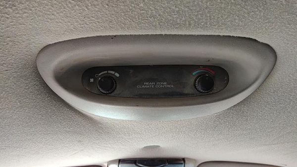 01-07 Dodge Caravan Rear Temperature Control Module Overhead Heater Ac Head Unit — photo 2