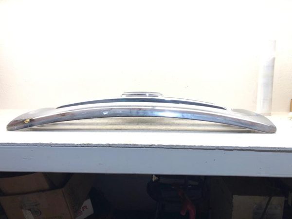2014 Jeep Cherokee Grille (hood Mounted) Chrome Surround Xlt (2 Chrome Bars) — photo 13