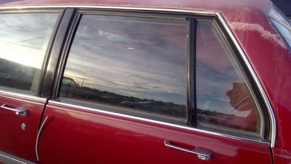 1990 Olds Eighty-eight 88 Rear Door LH Red — photo 9
