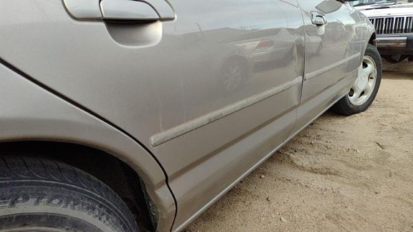 1997 Ford Contour Rear Door RH Dk Champagne — photo 3