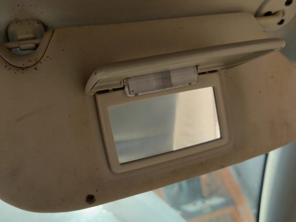 06-07 Monte Carlo Passenger Right Sun Visor Oem Illumination Top Lamp Gray 832 — photo 8