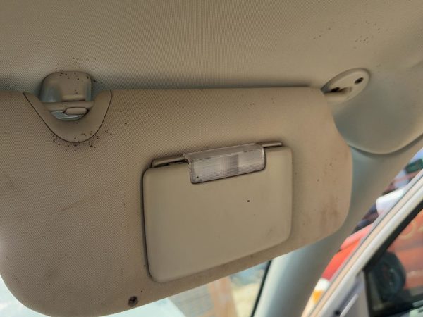 06-07 Monte Carlo Passenger Right Sun Visor Oem Illumination Top Lamp Gray 832 — photo 7