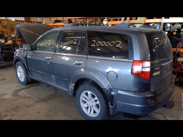 2002 Isuzu Axiom — vehicle photo 5
